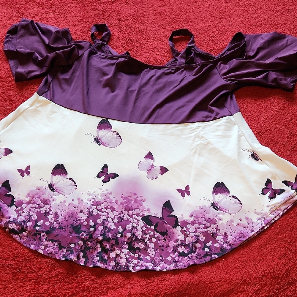Source Unknown Ruffled Graphic Blouse in Purple and White